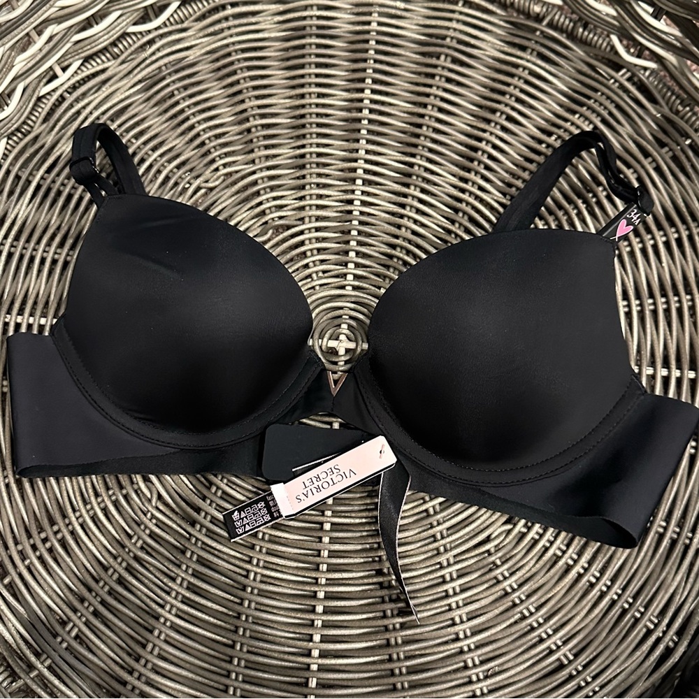 Victoria’s Secret 34A Black Padded Bra